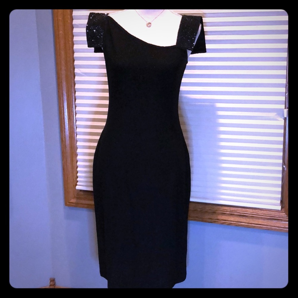 St. John Black Dress Size 6